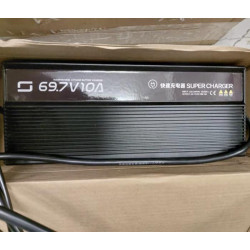 69.7V 10A Super Charger for Super Soco TSX / TC with Square Pins (EU)